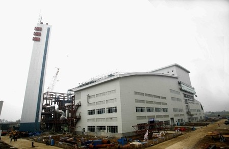 3000t/d Equipped with 4 incinerators with a daily processing capacity of 750t.